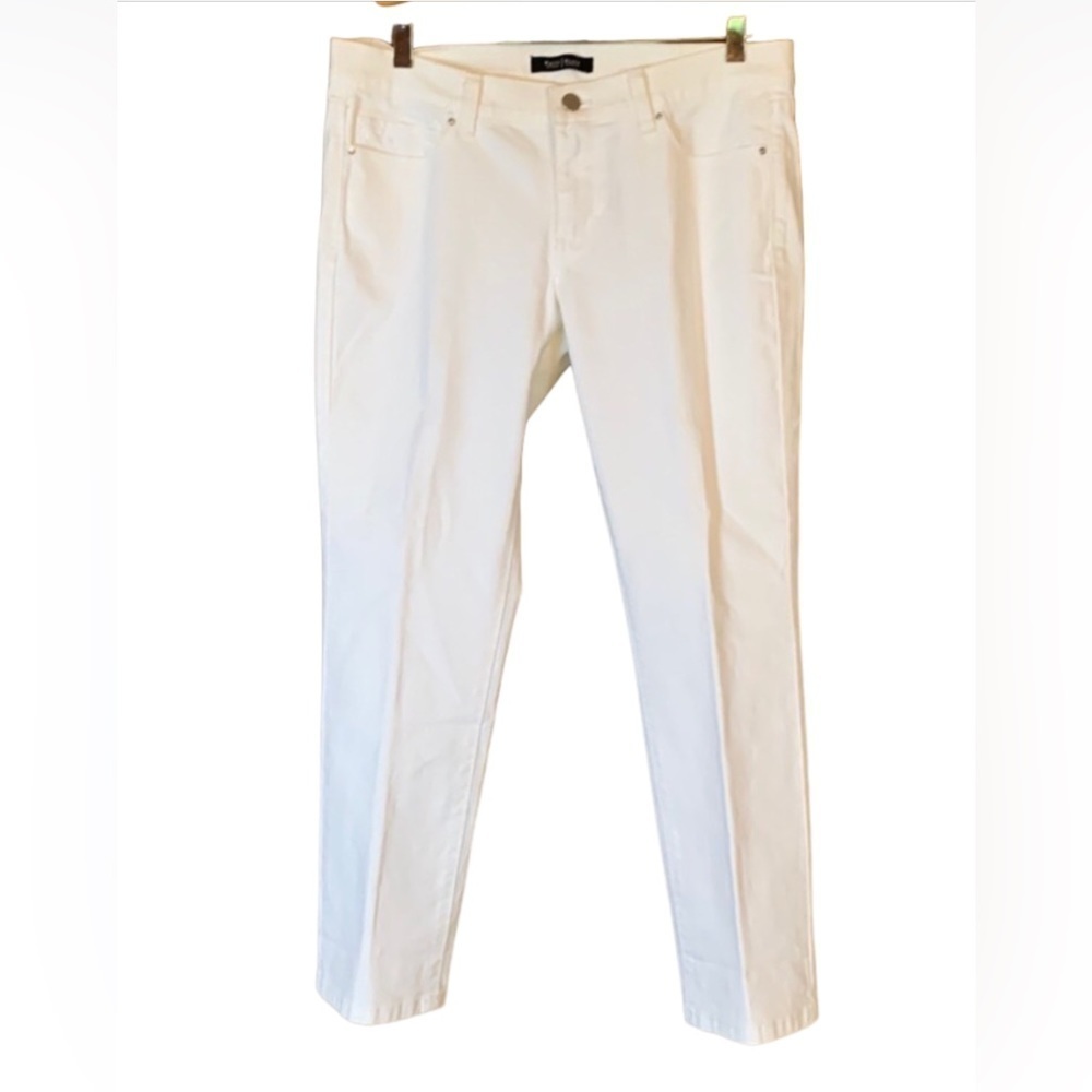 White House Black Market white crop jeans with embroidery & rhinestones Size 8